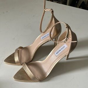 Steve Madden gold heels